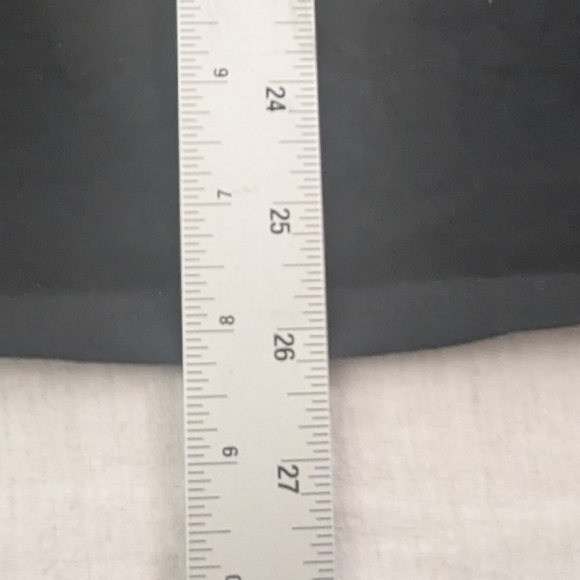 Dennis Rodman Sneaker Con Black T-shirt The Many Faces Of Dennis Small - Picture 2 of 5